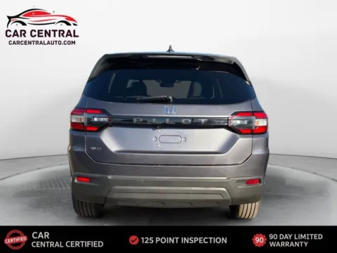 More photos of 2023 Honda Pilot LX at Car Central Wallingford, CT