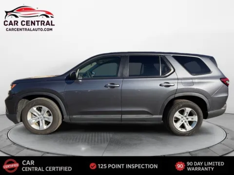 Photos of 2023 Honda Pilot LX for sale in Wallingford, CT at Car Central Wallingford