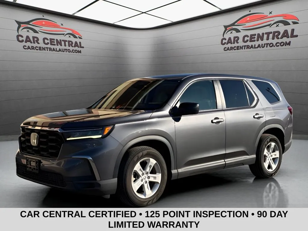 Gray 2023 Honda Pilot LX for sale in Wallingford, CT