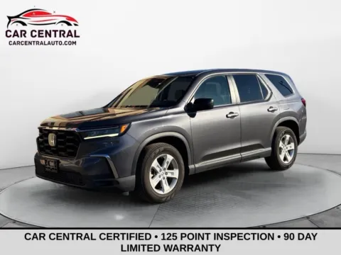 Gray 2023 Honda Pilot LX for sale in Wallingford, CT
