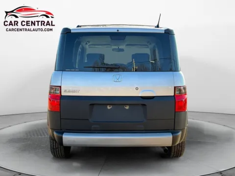 More photos of 2008 Honda Element LX at Car Central Wallingford, CT