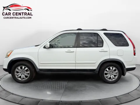 Photos of 2005 Honda CR-V SE for sale in Wallingford, CT at Car Central Wallingford