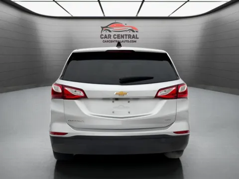 More photos of 2020 Chevrolet Equinox LS at Car Central Wallingford, CT