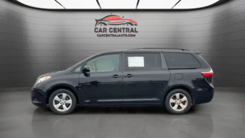 Photos of 2016 Toyota Sienna LE for sale in Wallingford, CT at Car Central Wallingford