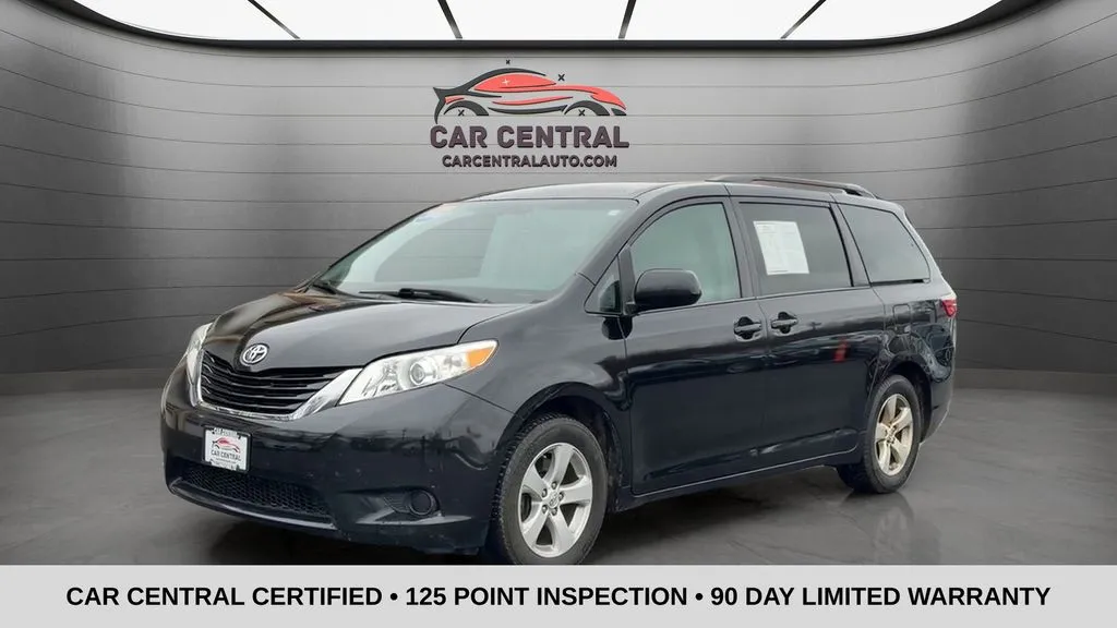 2016 Toyota Sienna LE for sale in Wallingford, CT