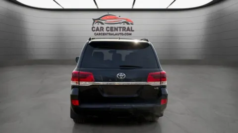 More photos of 2016 Toyota Land Cruiser at Car Central Wallingford, CT