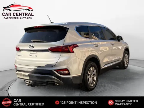 More photos of 2020 Hyundai Santa Fe SE at Car Central Wallingford, CT