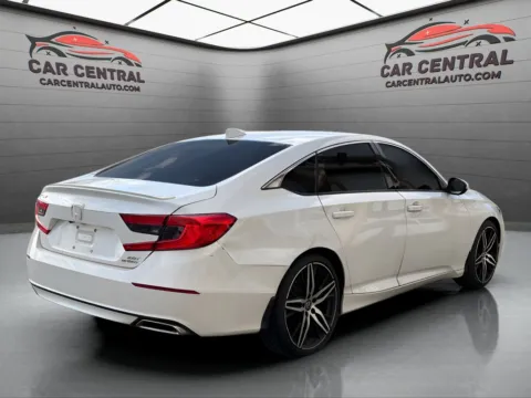 More photos of 2019 Honda Accord Sport 2.0T at Car Central Wallingford, CT