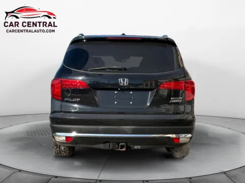 More photos of 2016 Honda Pilot Touring at Car Central Wallingford, CT