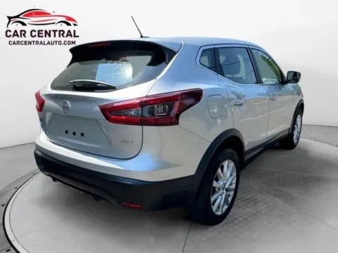 More photos of 2021 Nissan Rogue Sport S at Car Central Wallingford, CT