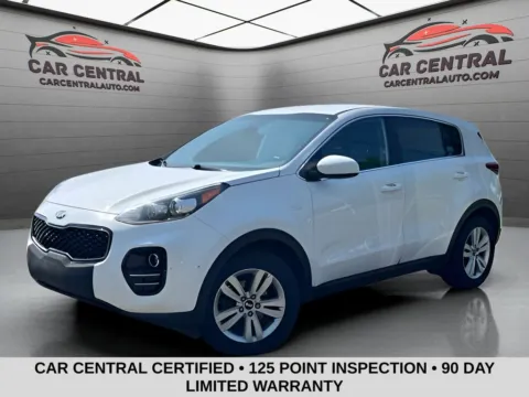 White 2018 Kia Sportage LX for sale in Wallingford, CT