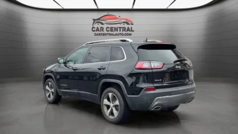 Another view of 2020 Jeep Cherokee Limited for sale in Wallingford, CT at Car Central Wallingford