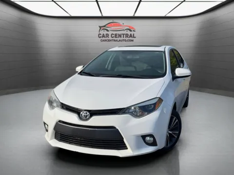 White 2016 Toyota Corolla LE for sale in Wallingford, CT