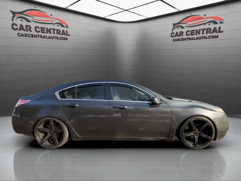 More photos of 2012 Acura TL 3.5 at Car Central Wallingford, CT