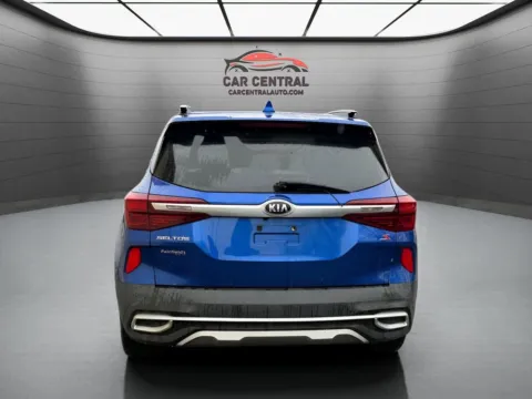 More photos of 2021 Kia Seltos S at Car Central Wallingford, CT