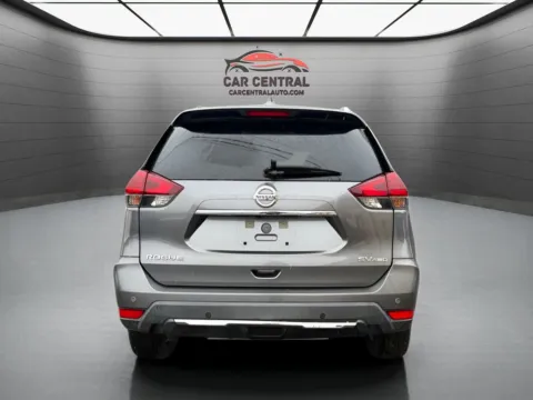 More photos of 2020 Nissan Rogue SV at Car Central Wallingford, CT