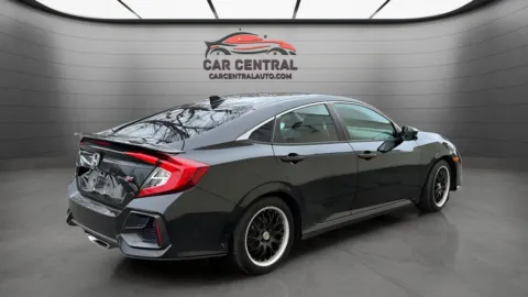 More photos of 2020 Honda Civic Si at Car Central Wallingford, CT
