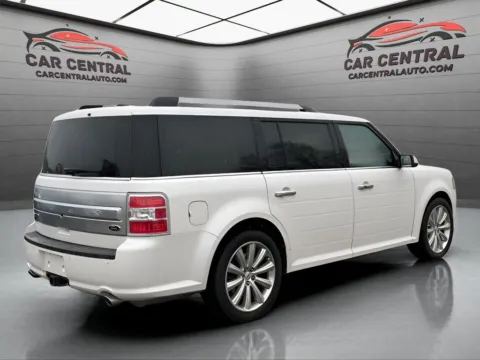 More photos of 2018 Ford Flex Limited at Car Central Wallingford, CT