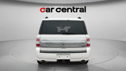 More photos of 2018 Ford Flex Limited at Car Central Wallingford, CT