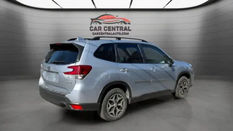 More photos of 2020 Subaru Forester Premium at Car Central Wallingford, CT