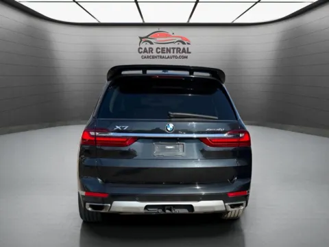 More photos of 2019 BMW X7 xDrive40i at Car Central Wallingford, CT