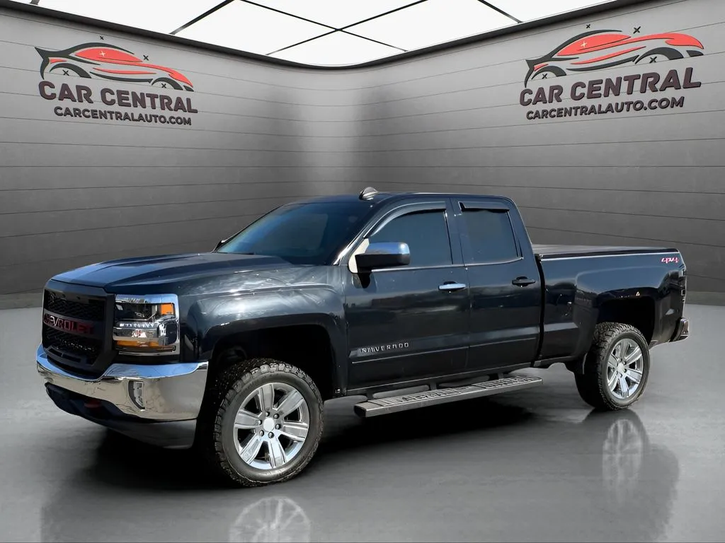 Black 2018 Chevrolet Silverado 1500 LT for sale in Wallingford, CT