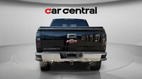More photos of 2018 Chevrolet Silverado 1500 LT at Car Central Wallingford, CT