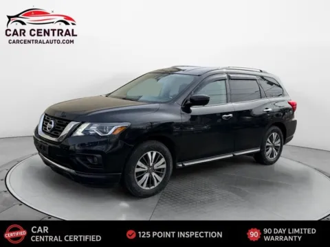 Black 2019 Nissan Pathfinder SL for sale in Wallingford, CT