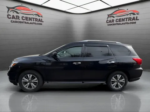 Photos of 2019 Nissan Pathfinder SL for sale in Wallingford, CT at Car Central Wallingford