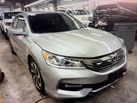 More photos of 2017 Honda Accord EX at Car Central Wallingford, CT