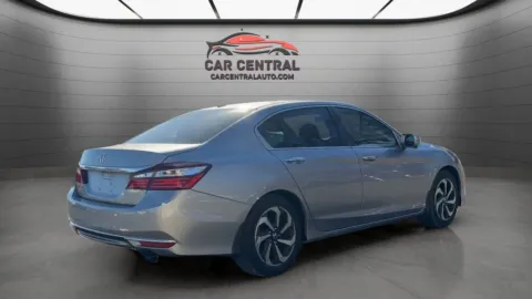 More photos of 2017 Honda Accord EX at Car Central Wallingford, CT