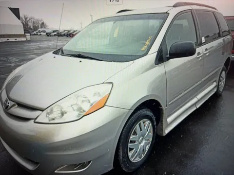 Tan 2008 Toyota Sienna CE for sale in Wallingford, CT