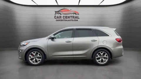 Photos of 2019 Kia Sorento SX for sale in Wallingford, CT at Car Central Wallingford
