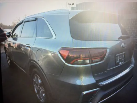 Photos of 2019 Kia Sorento SX for sale in Wallingford, CT at Car Central Wallingford