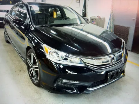 More photos of 2017 Honda Accord Sport Special Edition at Car Central Wallingford, CT