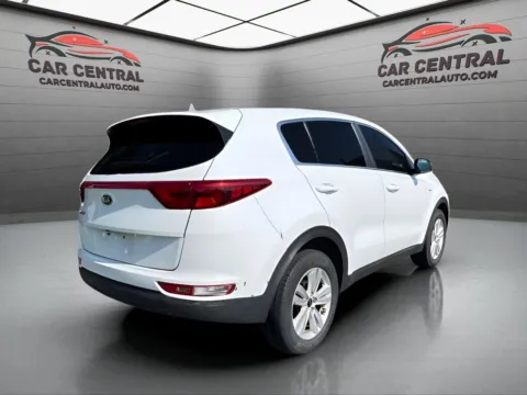 More photos of 2018 Kia Sportage LX at Car Central Wallingford, CT