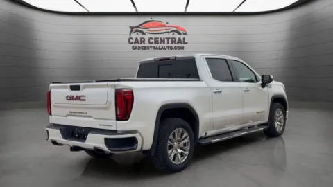 More photos of 2019 GMC Sierra 1500 Denali at Car Central Wallingford, CT