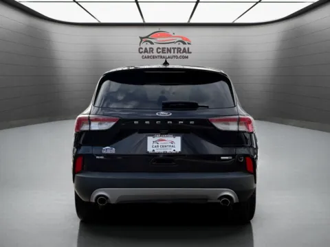 More photos of 2020 Ford Escape SE at Car Central Wallingford, CT