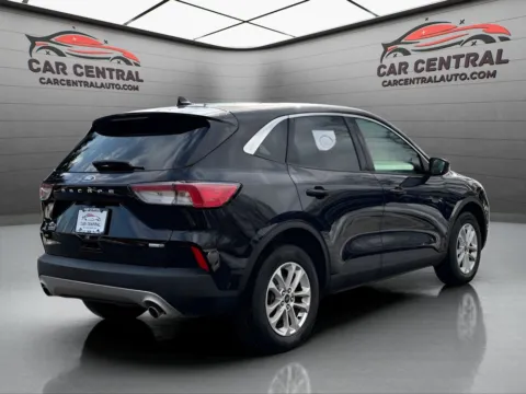 More photos of 2020 Ford Escape SE at Car Central Wallingford, CT
