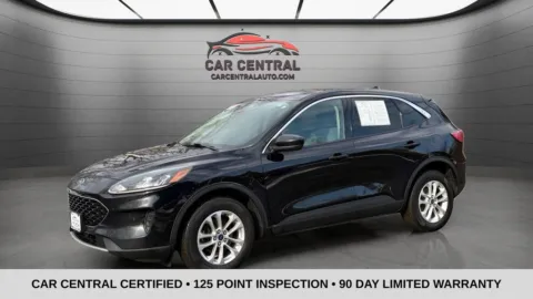 Black 2020 Ford Escape SE for sale in Wallingford, CT