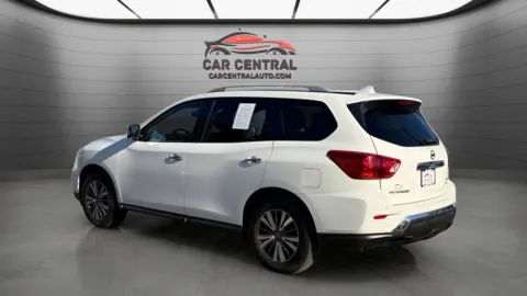 Another view of 2019 Nissan Pathfinder SL for sale in Wallingford, CT at Car Central Wallingford