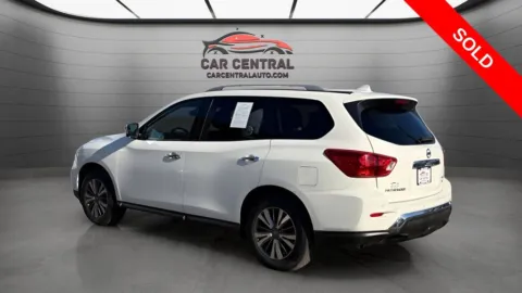 Another view of 2019 Nissan Pathfinder SL for sale in Wallingford, CT at Car Central Wallingford