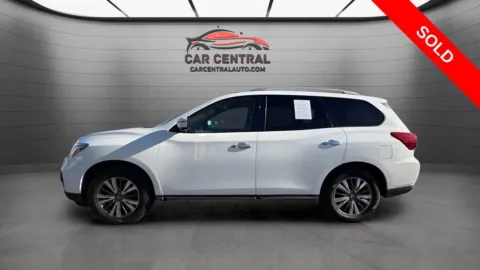 Photos of 2019 Nissan Pathfinder SL for sale in Wallingford, CT at Car Central Wallingford