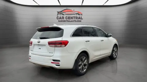 More photos of 2016 Kia Sorento SX at Car Central Wallingford, CT