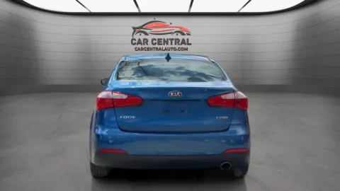 More photos of 2015 Kia Forte EX at Car Central Wallingford, CT
