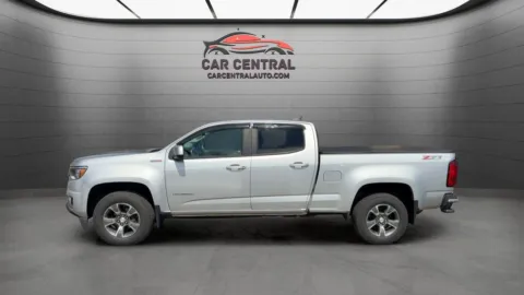 Another view of 2017 Chevrolet Colorado Z71 for sale in Wallingford, CT at Car Central Wallingford