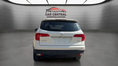 More photos of 2017 Honda Pilot EX at Car Central Wallingford, CT