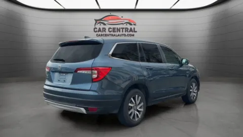 More photos of 2020 Honda Pilot EX-L at Car Central Wallingford, CT