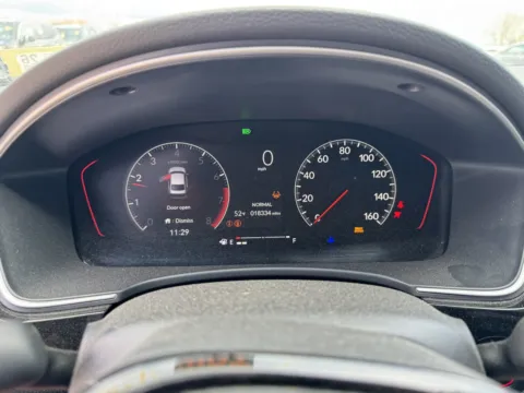 More photos of 2024 Honda Civic Si at Car Central Wallingford, CT