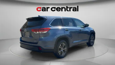 More photos of 2018 Toyota Highlander LE Plus at Car Central Wallingford, CT